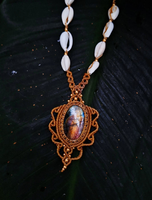 Makramee Kette mit Labradorit