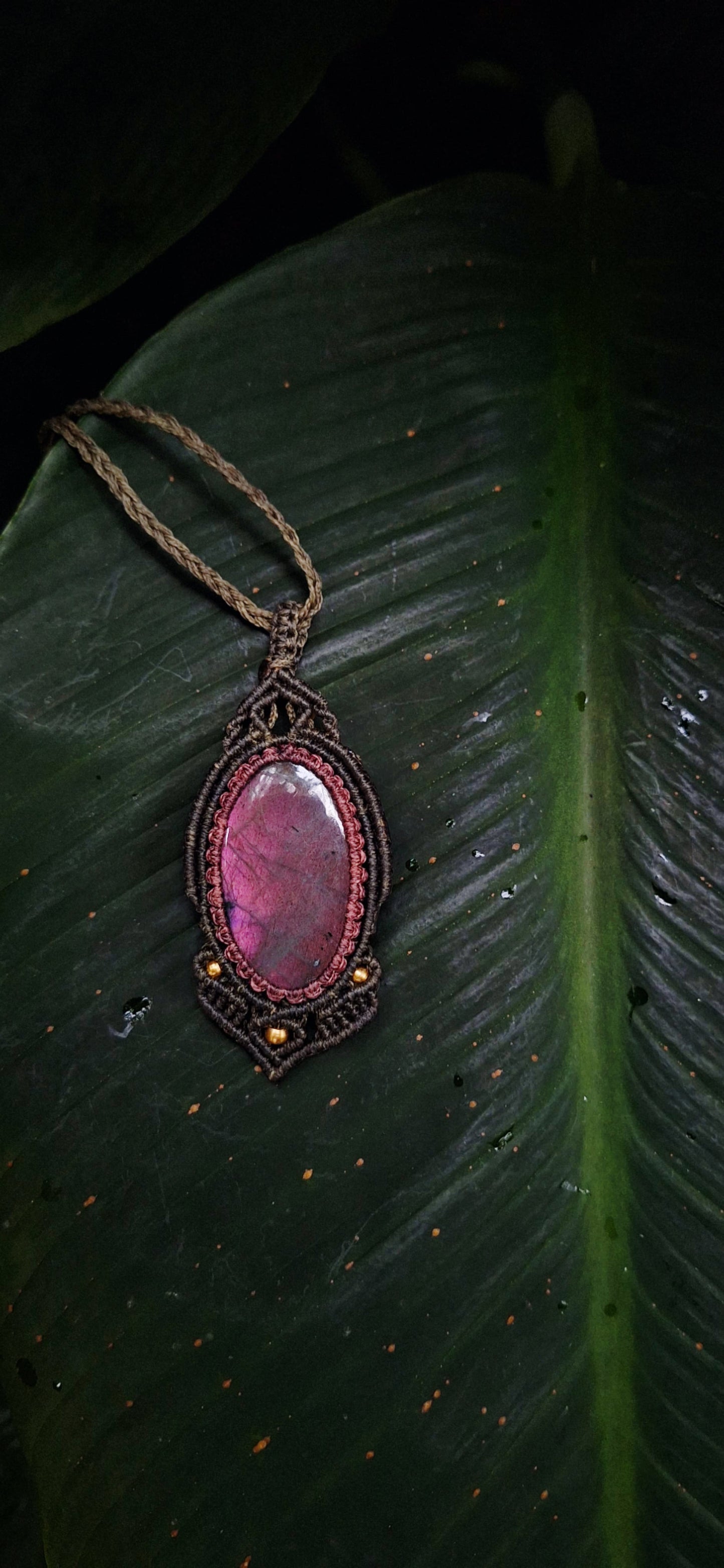 Ethereal Bloom – Macramé Necklace with Rare Purple Labradorite