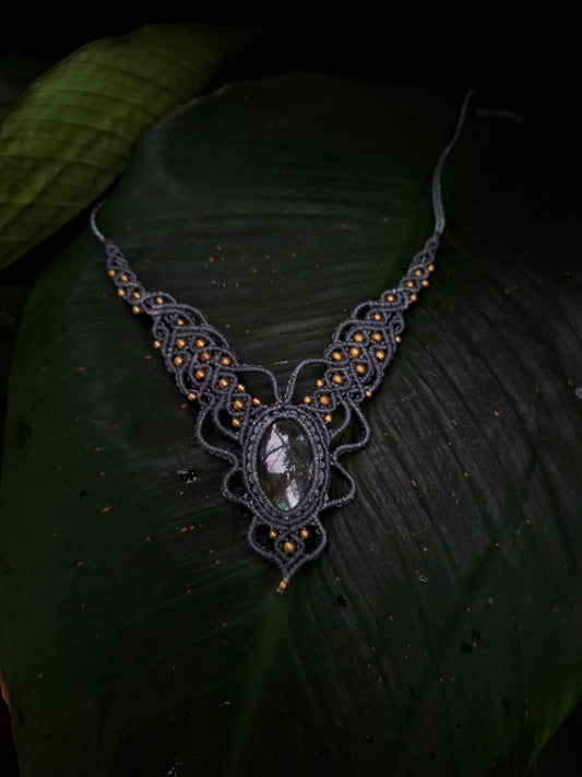 Makramee Kette mit Labradorit