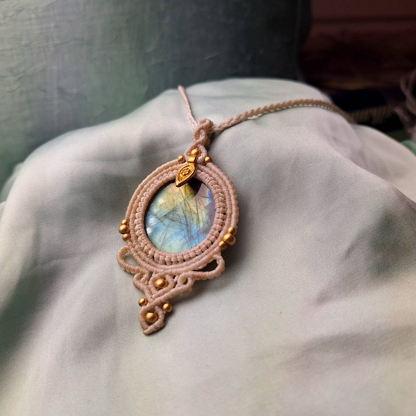 Makramee Kette mit Labradorit/ Boho Hippie Schmuck