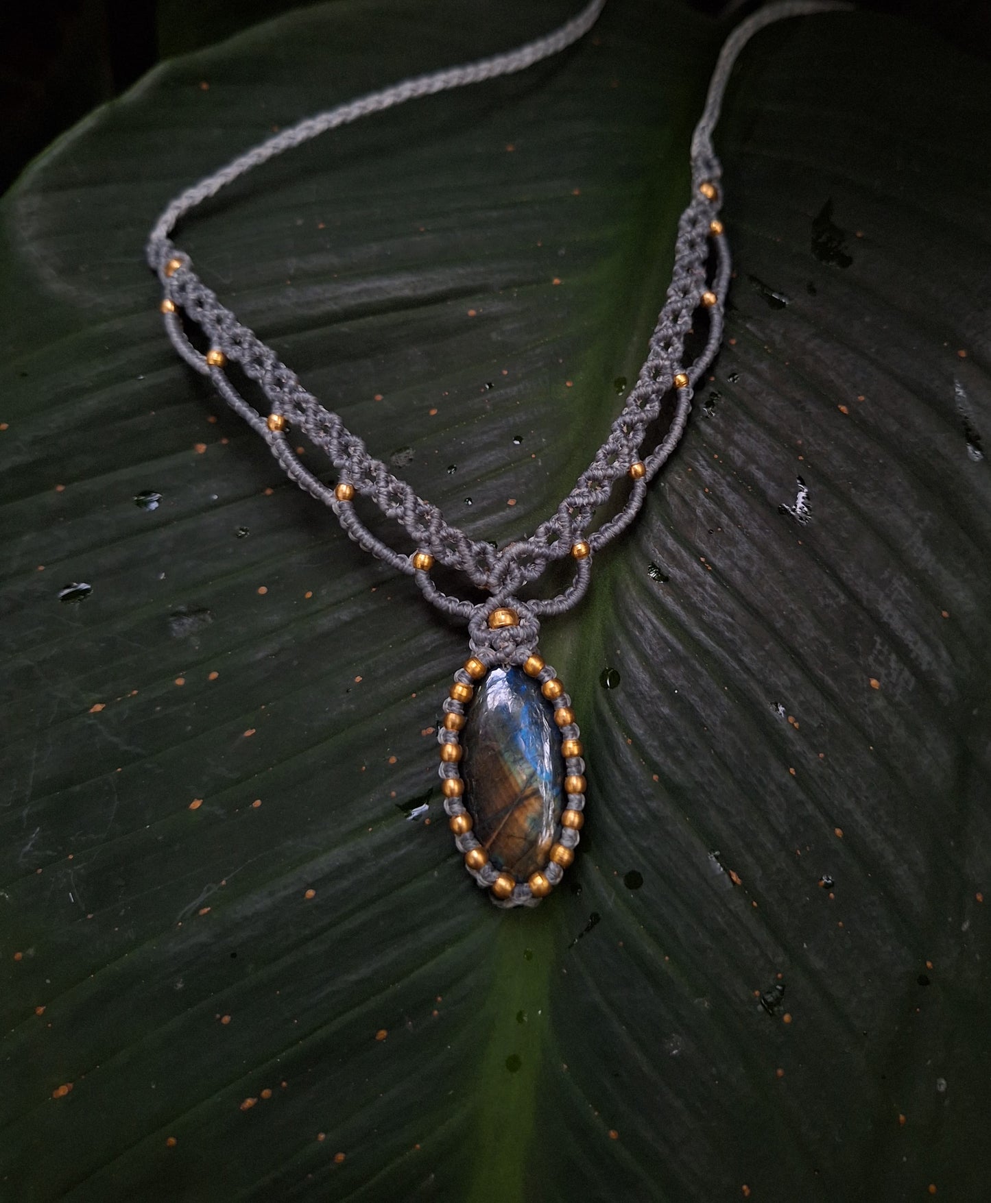 Makramee Kette mit Labradorit