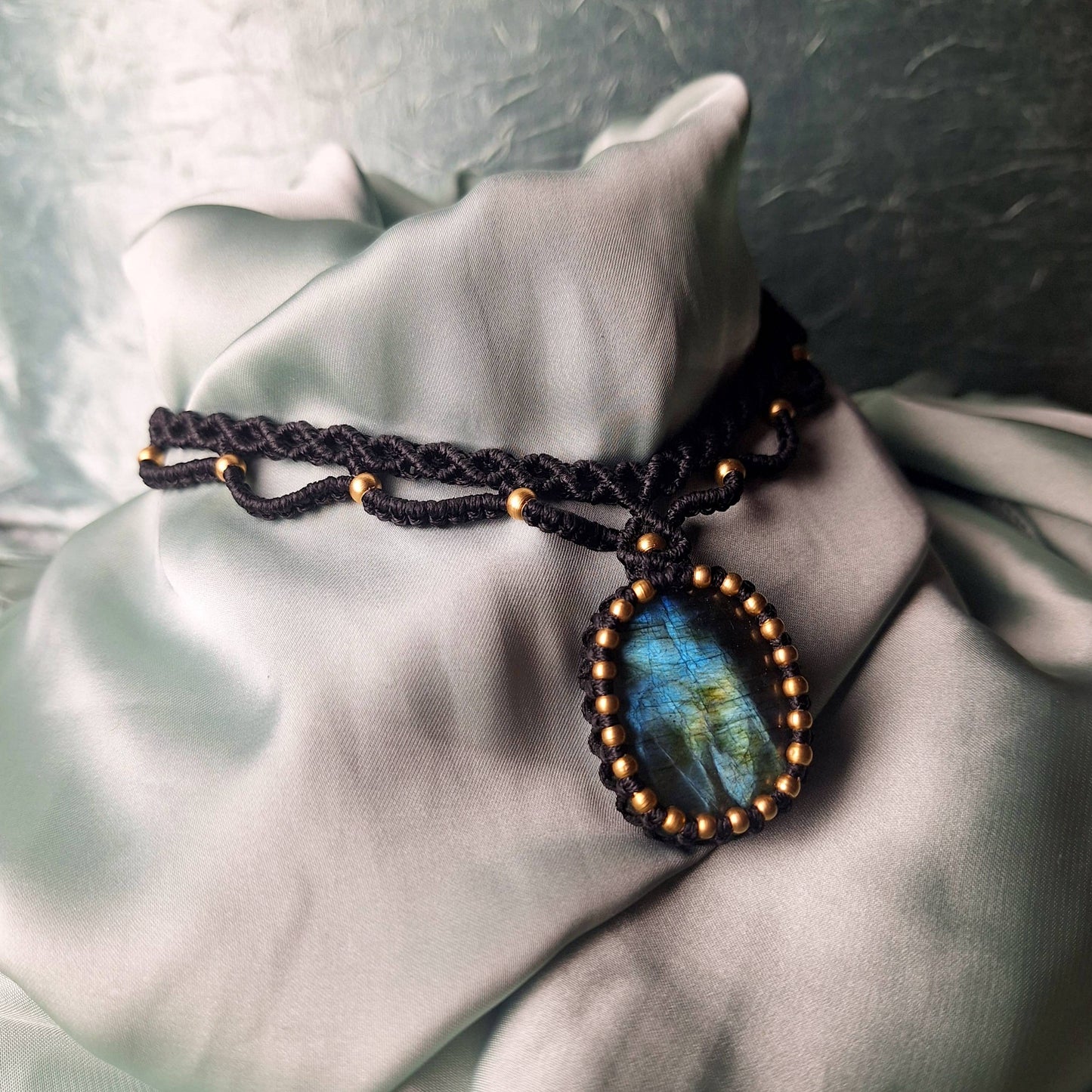 Makramee Kette mit Labradorit/ Boho Hippie Schmuck