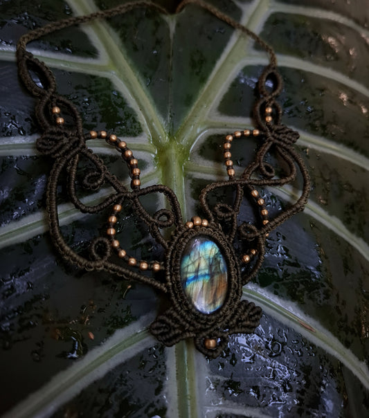 Makramee Kette mit Labradorit