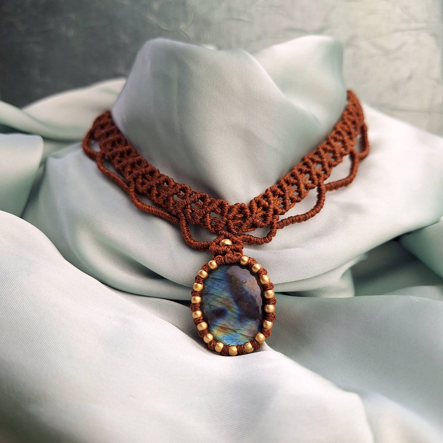 Makramee Kette mit Labradorit/ Boho Hippie Schmuck