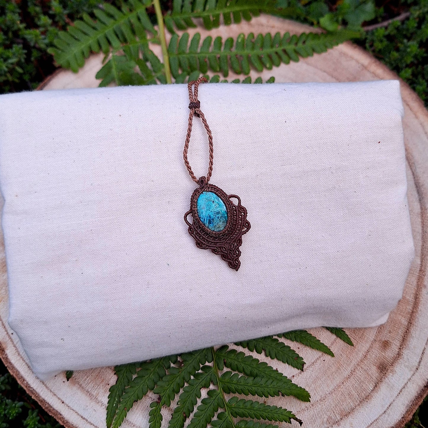 Ocean Oracle – Macramé Necklace with Chrysocolla