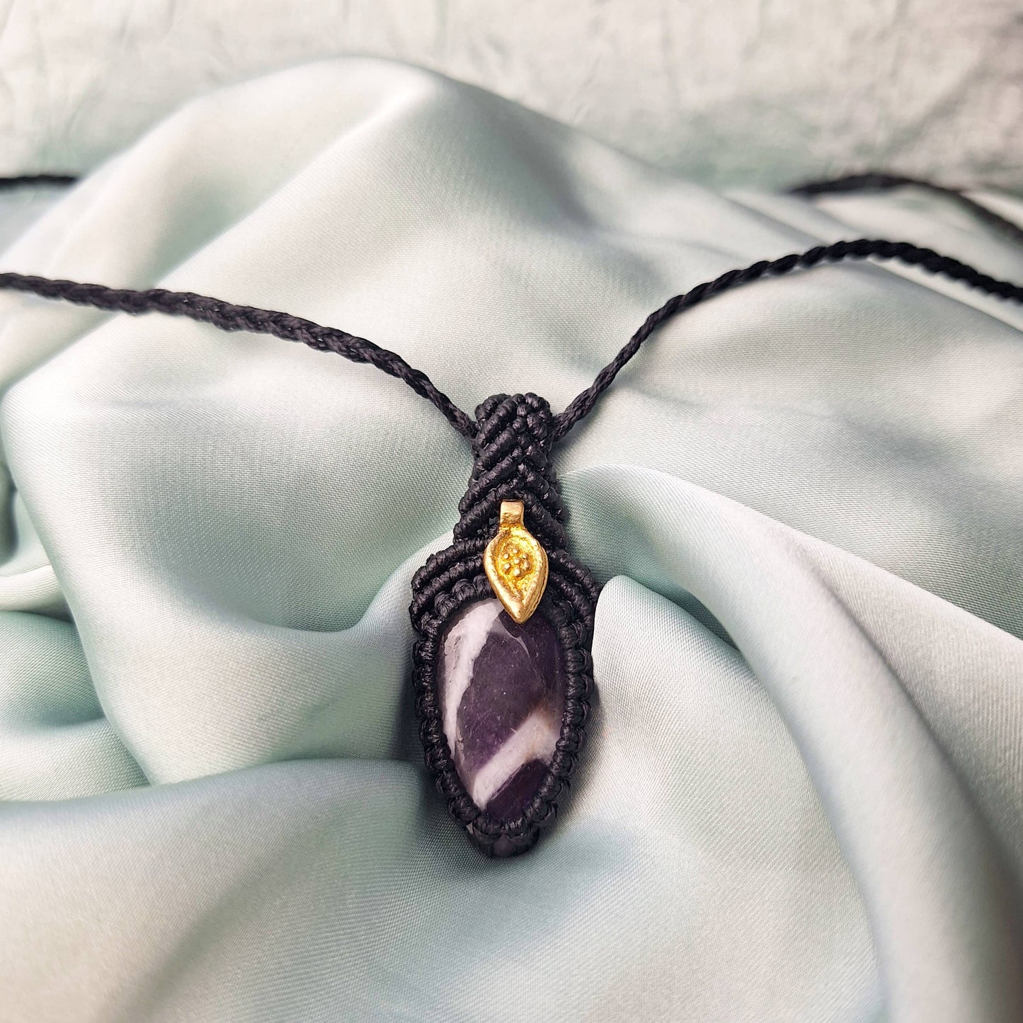 Makramee Kette mit Amethyst/ Boho Hippie Schmuck