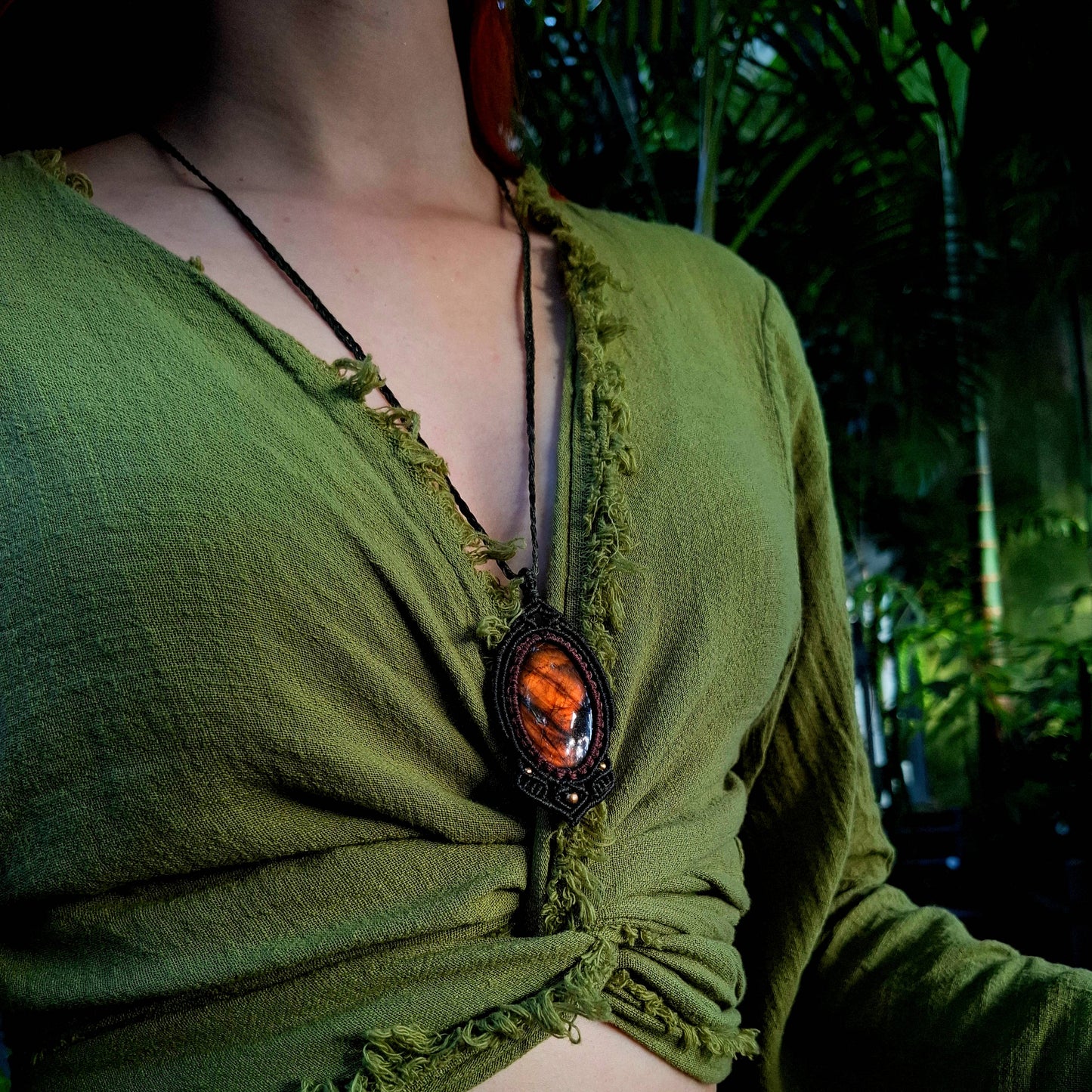Amber Fire – Handmade Macramé Necklace with Orange Labradorite