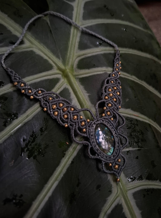 Makramee Kette mit Labradorit