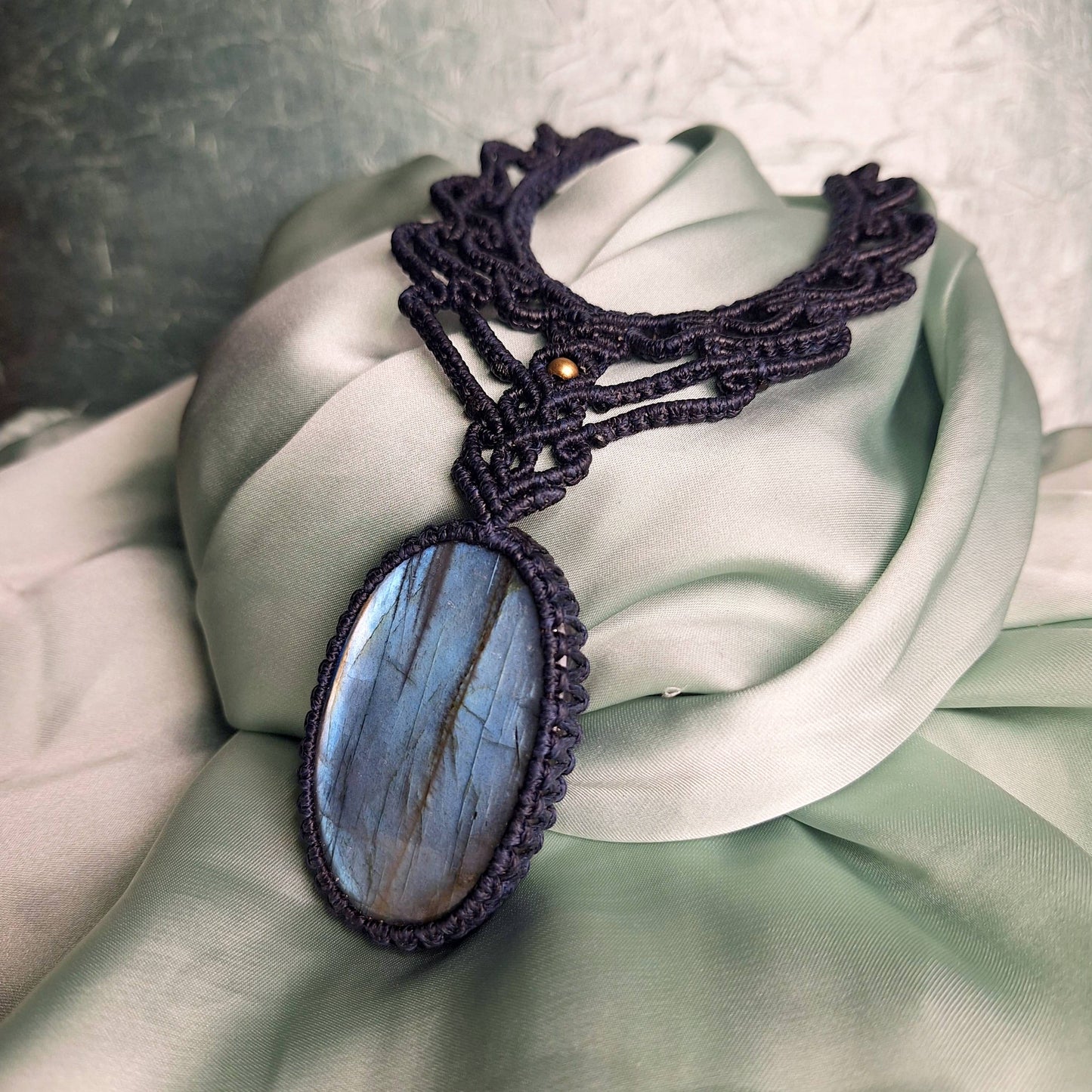 Makramee Kette mit Labradorit/ Boho Hippie Schmuck