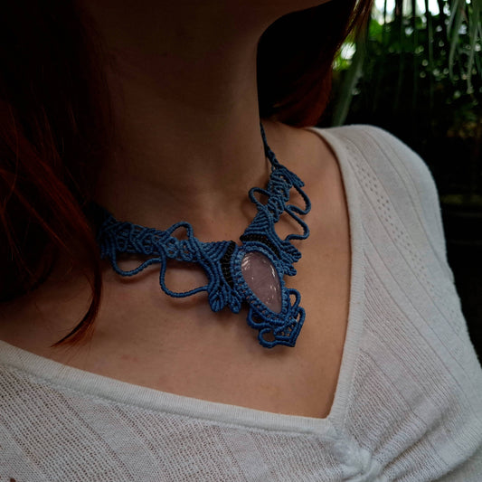 Elven Rose – Boho Macramé Choker Necklace with Rose Quartz Crystal